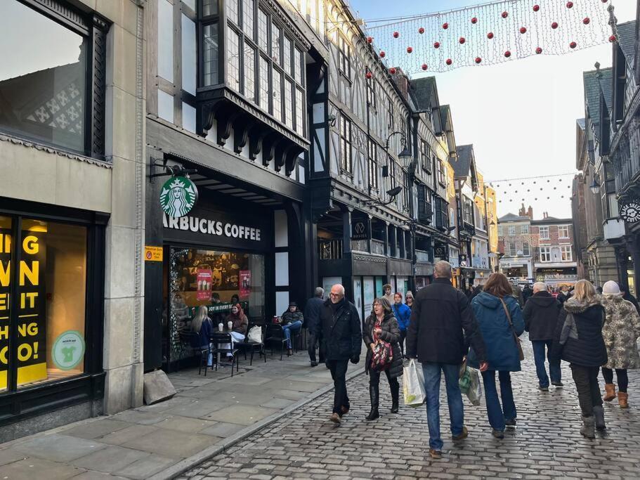 Cathedral On The Rows - City Centre Chester Exterior photo