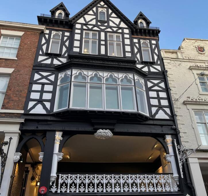 Cathedral On The Rows - City Centre Chester Exterior photo